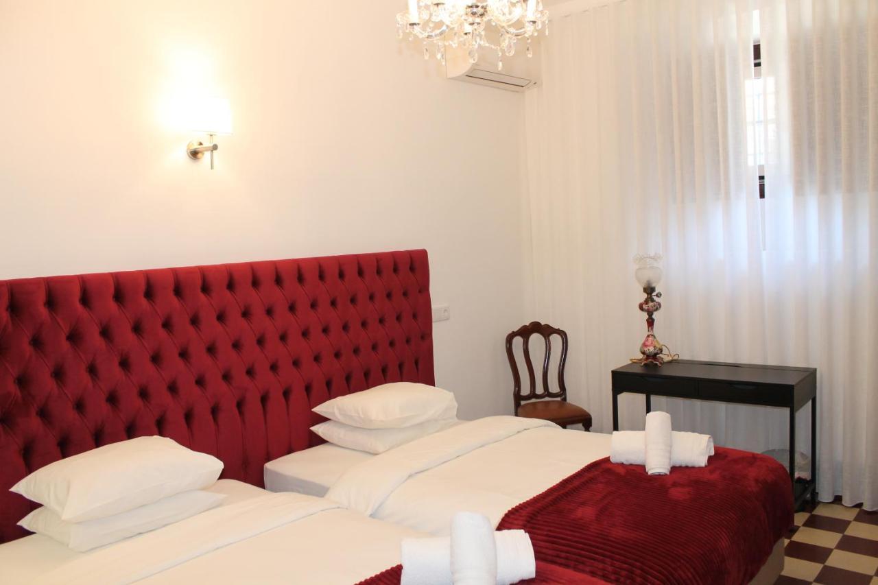 Гостевой дом Casa Do Infante Феррейра-ду-Алентежу Экстерьер фото